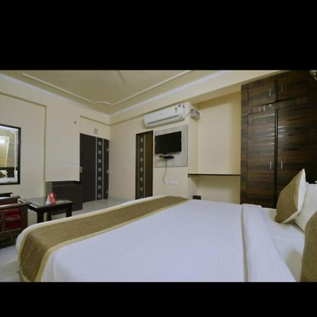 Hotel Sky Heights ชัยปุระ ภายนอก รูปภาพ